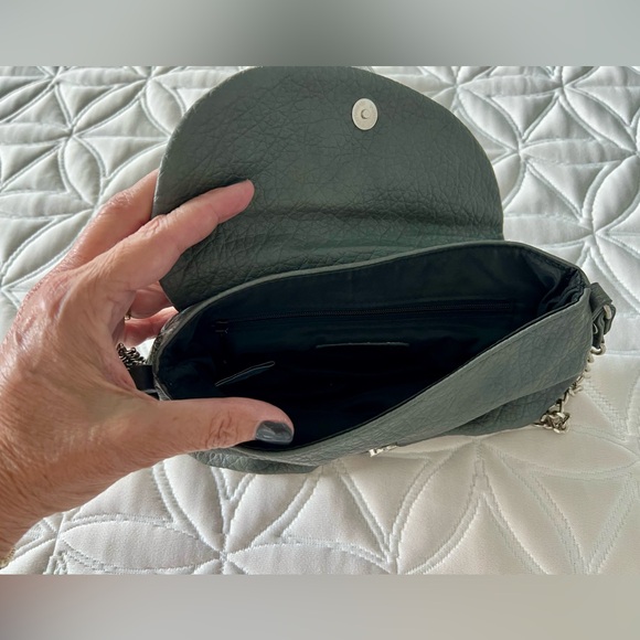 Small grey Nine West crossbody bag - Picture 4 of 4